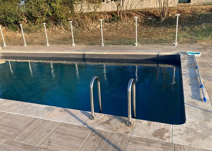 Le Domaine Des Ramonets 펜션 카오르